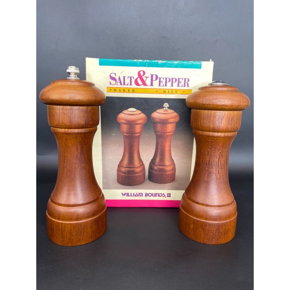 Vtg William Bounds, II Roosevelt Style Walnut Wood Salt and Pepper Shakers w/Box